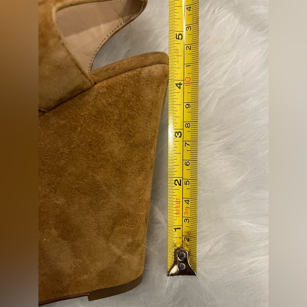 Jessica Simpson Suede Tan WedgeSize 8M - Picture 5 of 6